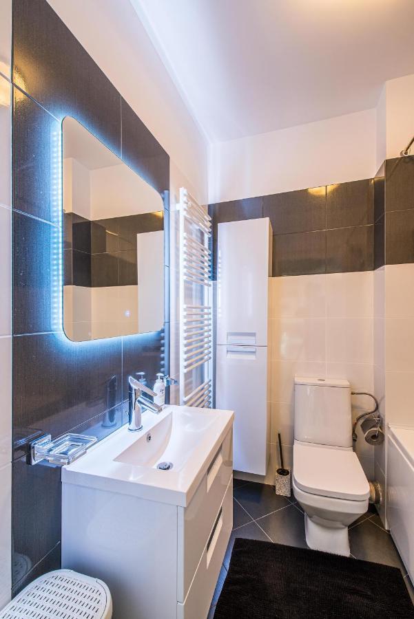 2-Room Penthouse Plaza Residence P1 Бухарест Экстерьер фото